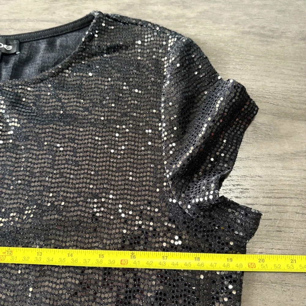 Bebe 2 piece Black Sequin set-cropped short sleeve Top and midi skirt‎ Size XL